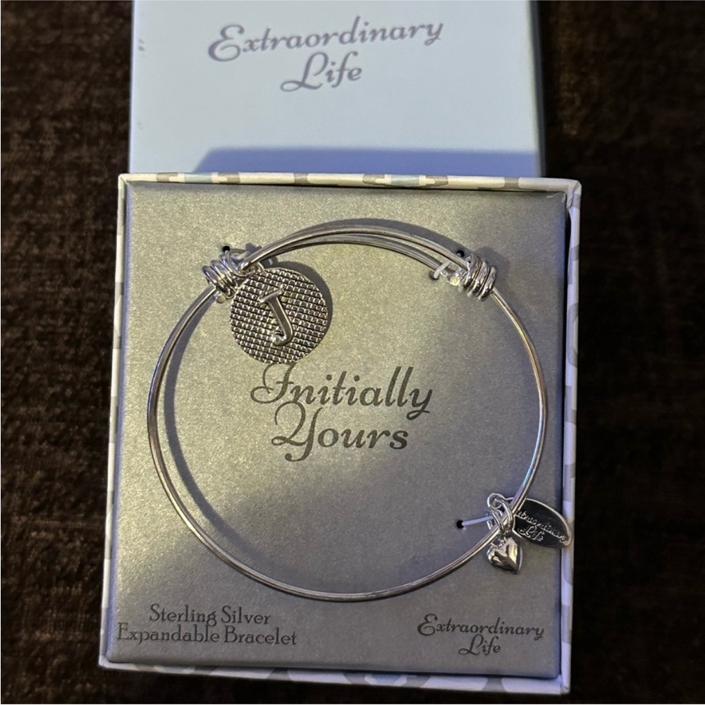 Charm bracelet Extraordinary Life sterling silver J charm bracelet - Picture 6 of 7